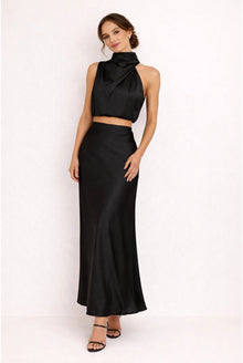 Adrienne Dames Co-ord Set – Halter Crop Top & Aansluitende Maxi Rok