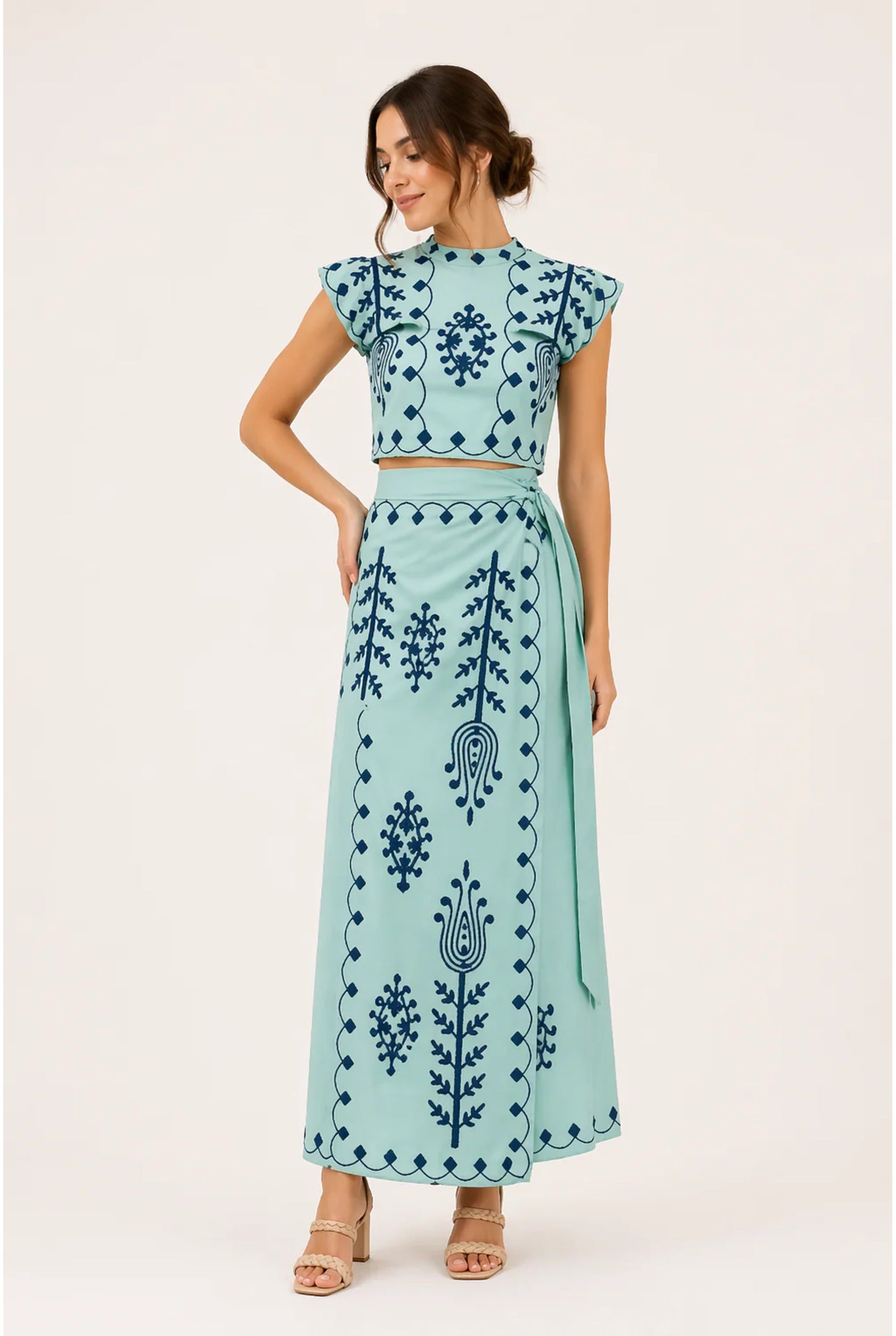 Ségolène Dames Co-ord Set – Geborduurd Motief & Maxi Rok met Franjes
